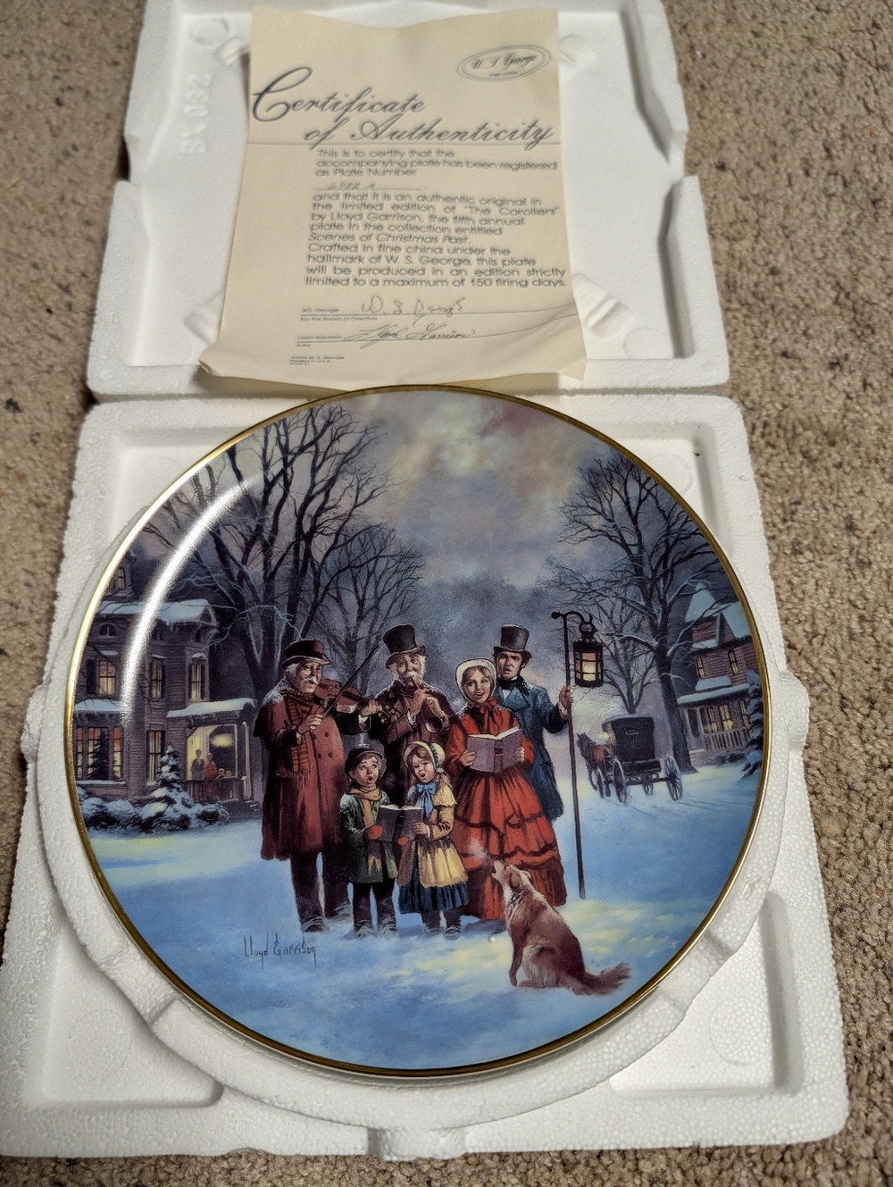 Authentic Certified Limited Edition Christmas The Carolers Plate